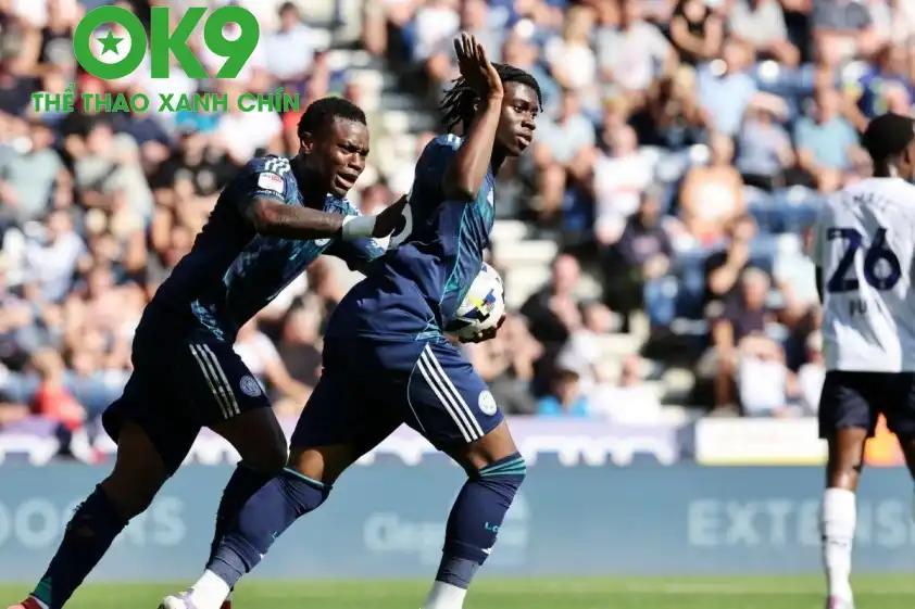 Jeremy Monga trở thành cầu thủ ghi bàn trẻ nhất trong lịch sử Championship (Ảnh: talkSPORT).